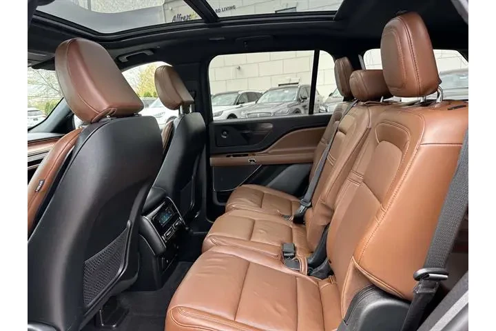 $28738 : Lincoln Aviator 2021 AWD Res image 10