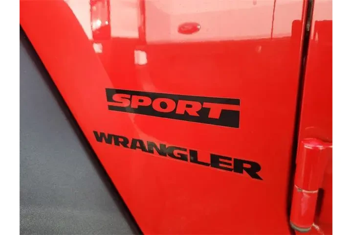 $12990 : Jeep Wrangler 2016 4x4 Sport image 5