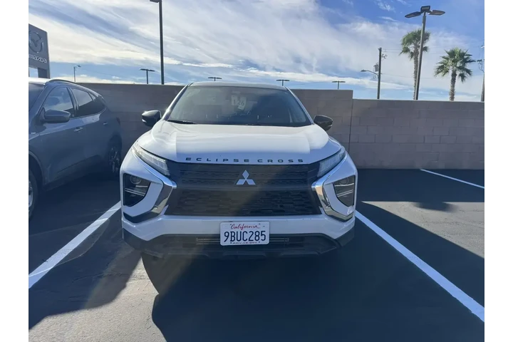 $17244 : Mitsubishi Eclipse Cross 202 image 2