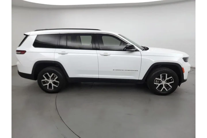$37998 : Jeep Grand Cherokee L 2024 4 image 4