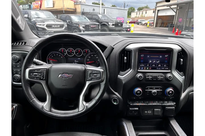 2020 Silverado 1500 RST image 8