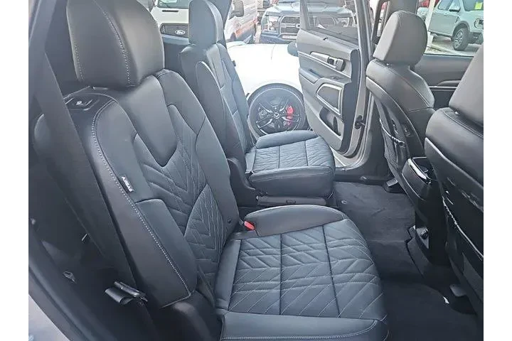 $37898 : Kia Telluride 2023 AWD EX X- image 4