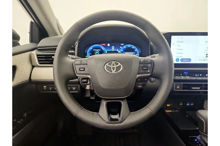 $39998 : Toyota Camry 2026 AWD XLE 4d image 10
