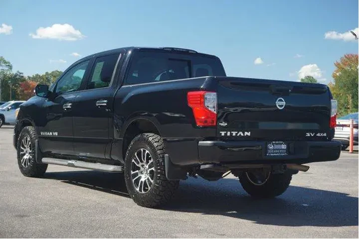 $27990 : Nissan Titan 2020 4x4 SV 4dr image 7