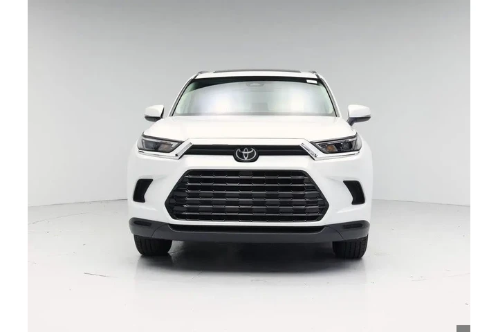 $38998 : Toyota Grand Highlander 2024 image 5