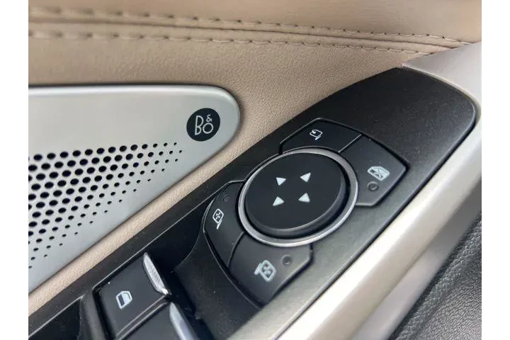 $32325 : Ford Explorer 2023 AWD Limit image 9