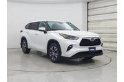 Toyota Highlander 2022 XLE 4