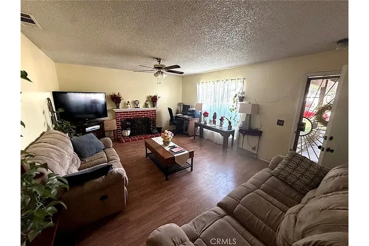 $1600 : By Appointment only. Thank you image 5