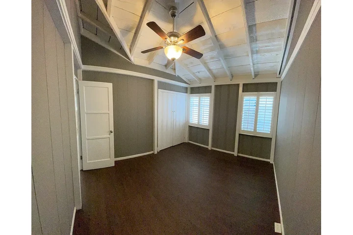 $800 : Home Rent ..Corona Del Mar, CA image 3