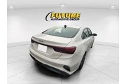 $22999 : Kia Forte 2023 LX 4dr Sedan thumbnail