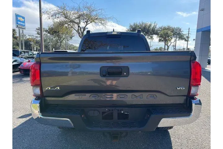 $28799 : Toyota Tacoma 2018 4x4 TRD P image 4