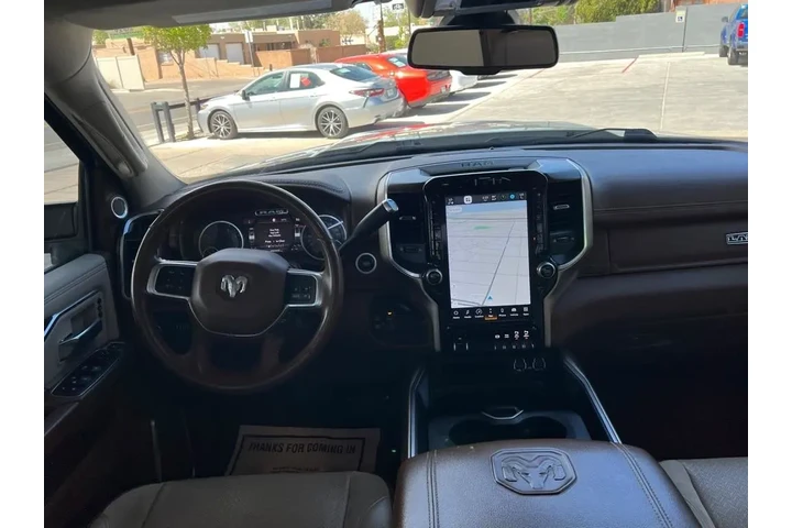 2022 RAM 2500 Laramie Mega Ca image 9