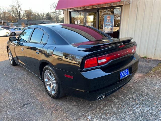 $8999 : 2013 Charger SE image 8