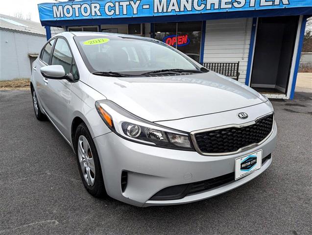 $10795 : 2017 Forte LX 6A image 1