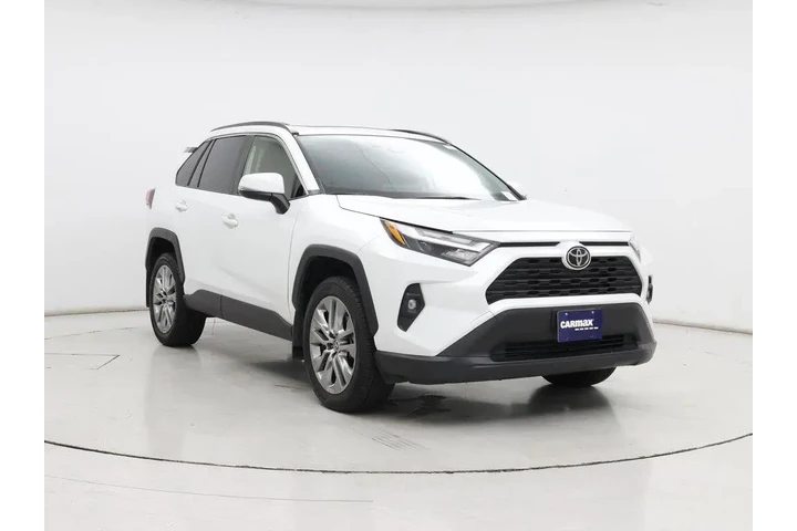 $31998 : Toyota RAV4 2023 XLE Premium image 1