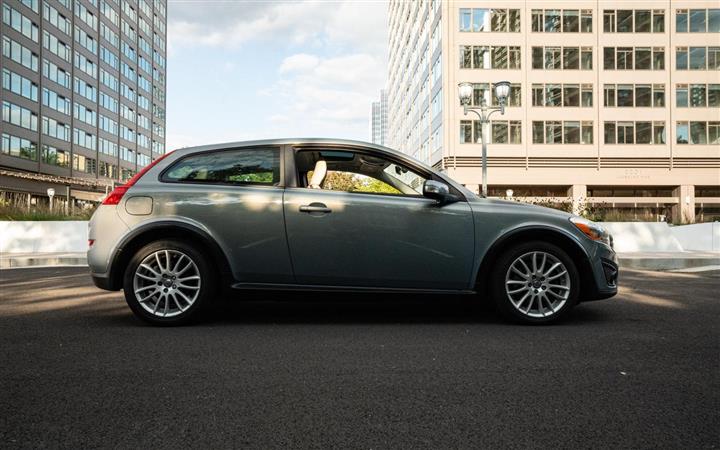 $13000 : 2012 VOLVO C30 image 3