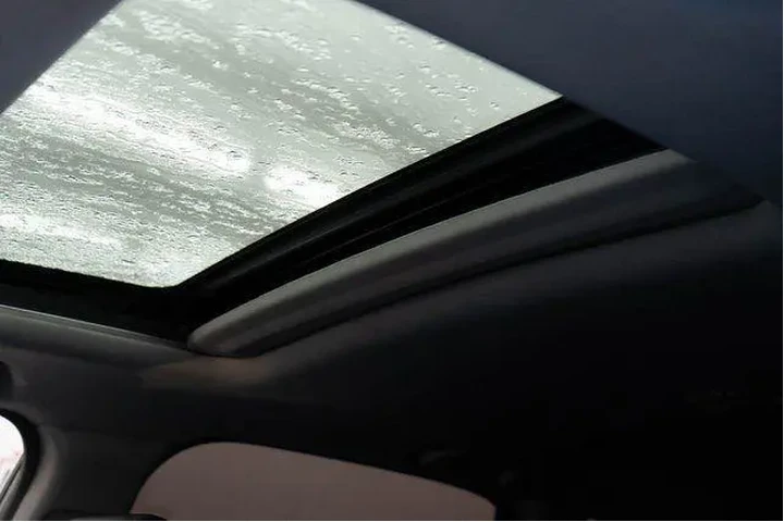 $29482 : Honda CR-V 2020 Touring 4dr image 4