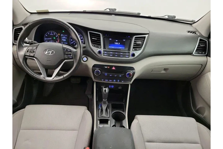 $12599 : Hyundai TUCSON 2016 Sport 4d image 9
