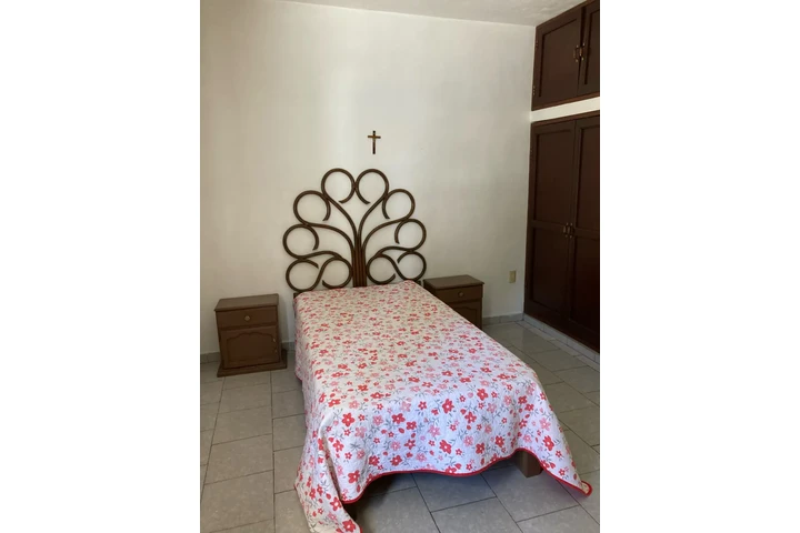 $3500 : HABITACION AMUEBLADA image 4
