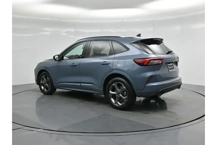 $18876 : Ford Escape 2023 ST-Line 4dr image 7