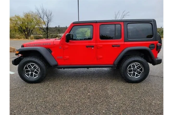 $38999 : Jeep Wrangler 2024 4x4 Rubic image 8