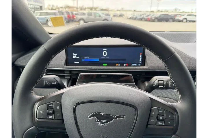 $35992 : Ford Mustang Mach-E 2023 AWD image 8