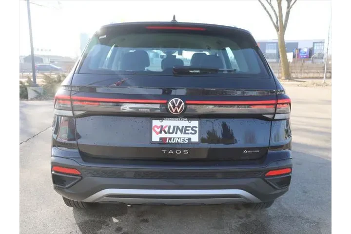 $21977 : Volkswagen Taos 2025 AWD S 4 image 7