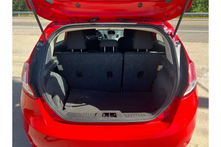 $4495 : 2015 Fiesta SE image 8