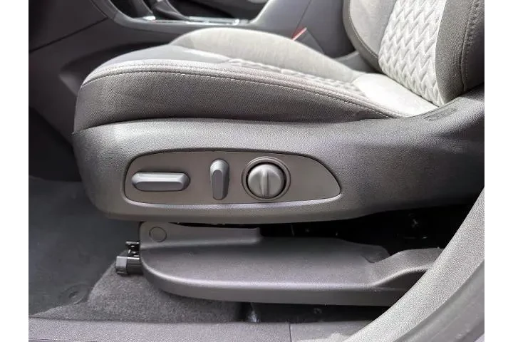 $22888 : Chevrolet Equinox 2023 4x4 L image 10