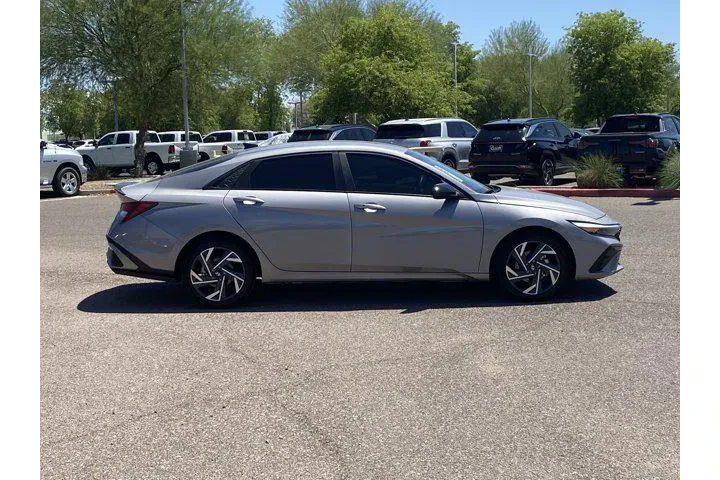 $19988 : Hyundai ELANTRA 2025 SEL Spo image 2