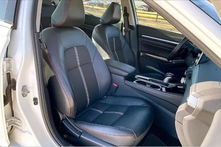 $22603 : Nissan Altima 2025 2.5 SR 4d image 6