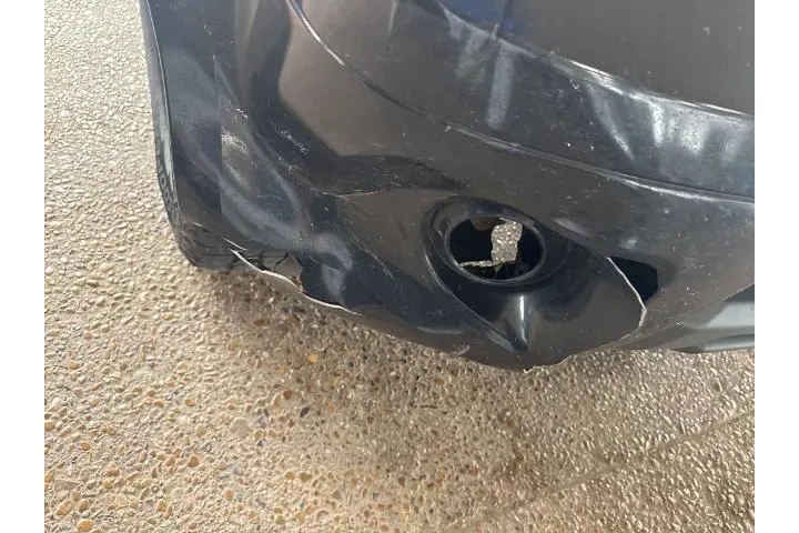 $13608 : Nissan Frontier 2016 4x4 SV image 8