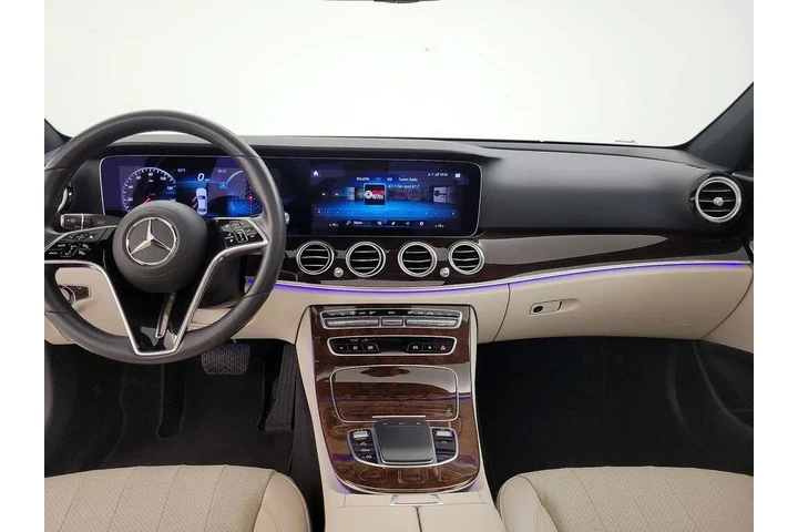 $39998 : Mercedes-Benz E-Class 2022 E image 9