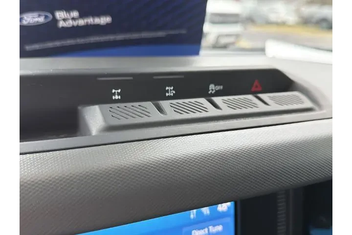 $38998 : Ford Bronco 2023 4x4 Black D image 5