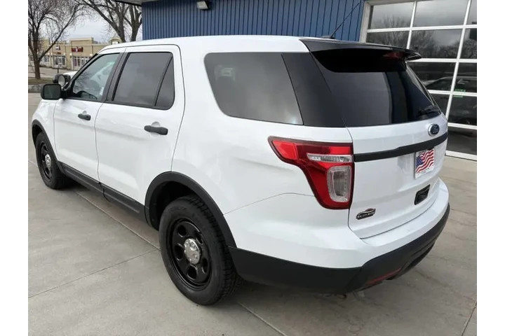 $8990 : 2013 Explorer Police Intercep image 9