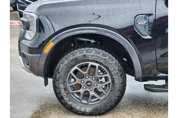 $39627 : Ford Ranger 2024 4x4 XLT 4dr image 5