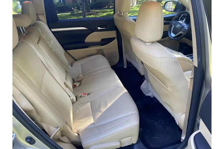 $9900 : 2014 Toyota Highlander XLE image 7