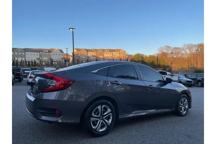 $17039 : Honda Civic 2018 LX 4dr Seda image 2