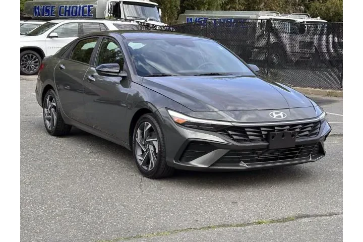 $21999 : Hyundai ELANTRA 2025 SEL Spo image 5
