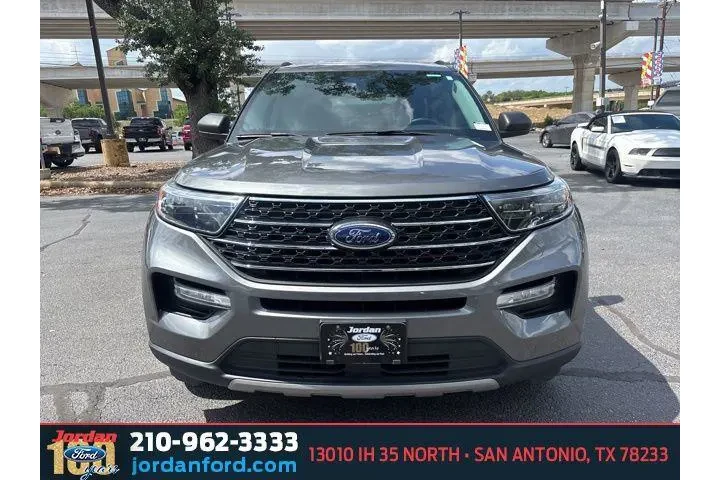 $29945 : Ford Explorer 2023 XLT 4dr S image 2