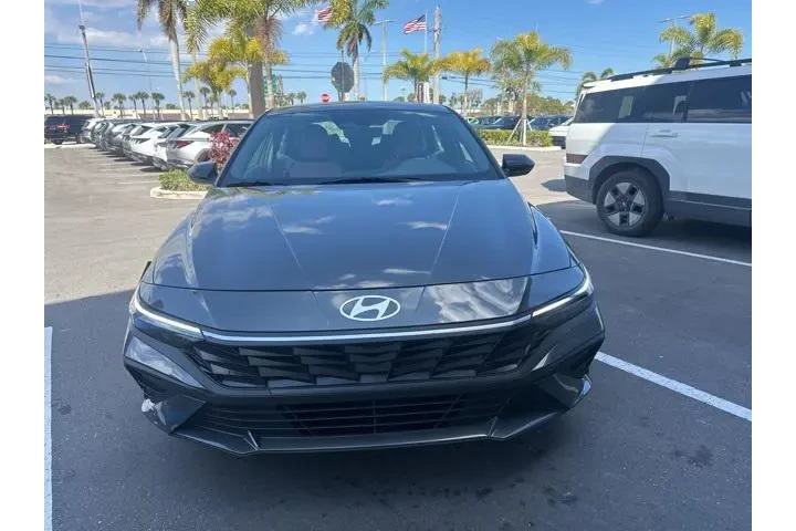 $17729 : Hyundai ELANTRA 2025 SEL Spo image 2