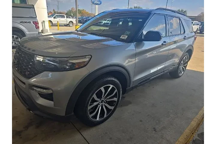 $37999 : Ford Explorer 2022 AWD ST 4d image 3