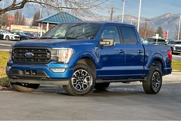 $39995 : Ford F-150 2023 4x4 XLT 4dr image 1