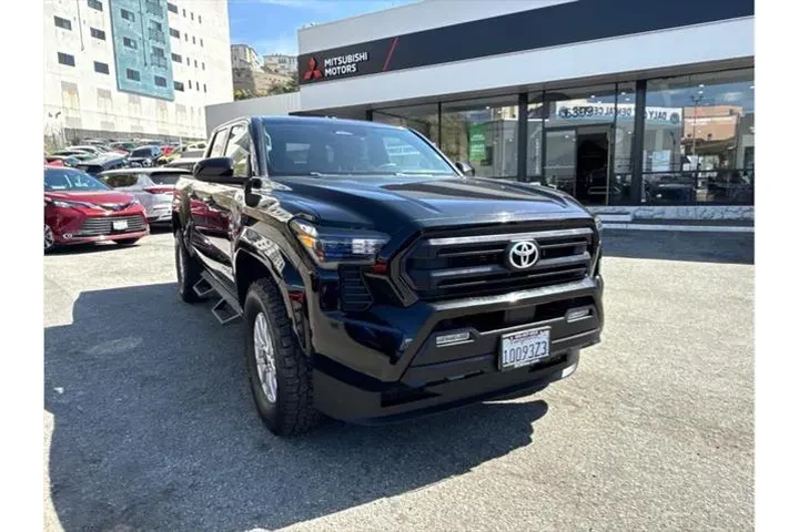 $35388 : Toyota Tacoma 2024 4x2 SR5 4 image 3