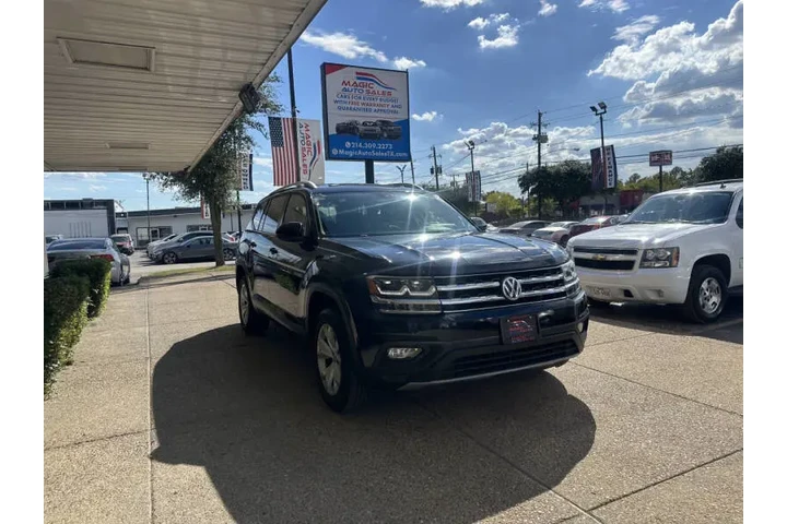 $18999 : 2018 Atlas V6 SE image 3