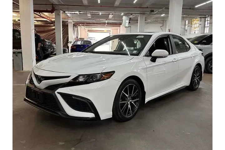 $22499 : Toyota Camry 2023 AWD SE 4dr image 7