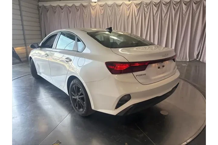 $17777 : Kia Forte 2024 LXS 4dr Sedan image 7