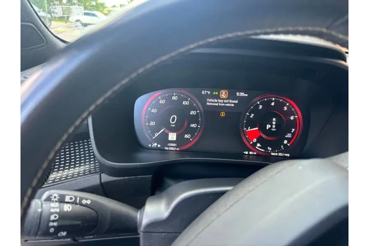 $22500 : 2020 XC40 T5 R-Design image 9