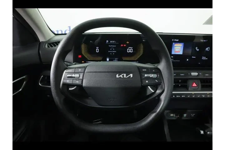 $22875 : Kia K4 2025 LX 4dr Sedan image 10