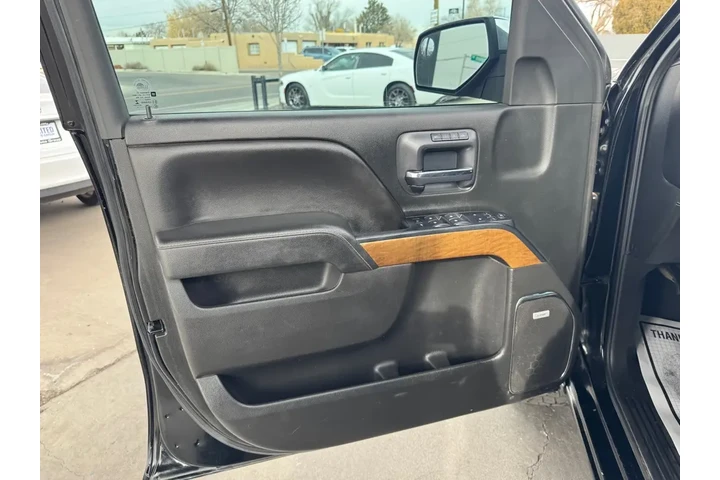 2018 Silverado 1500 LTZ Crew image 10